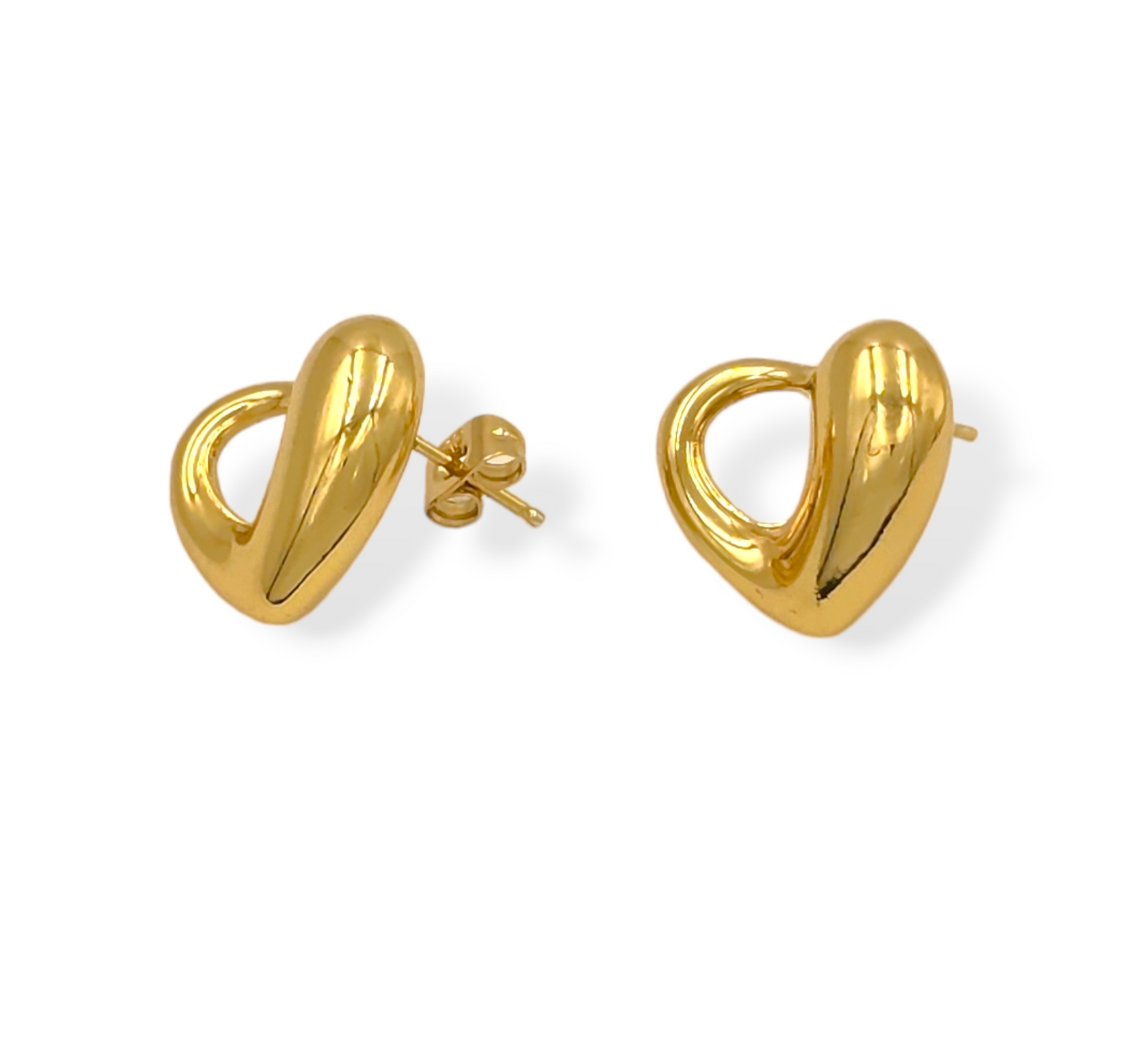 Hollow Heart Gold Earrings 18k Gold Plated, Waterproof and Anti-Tarnish.