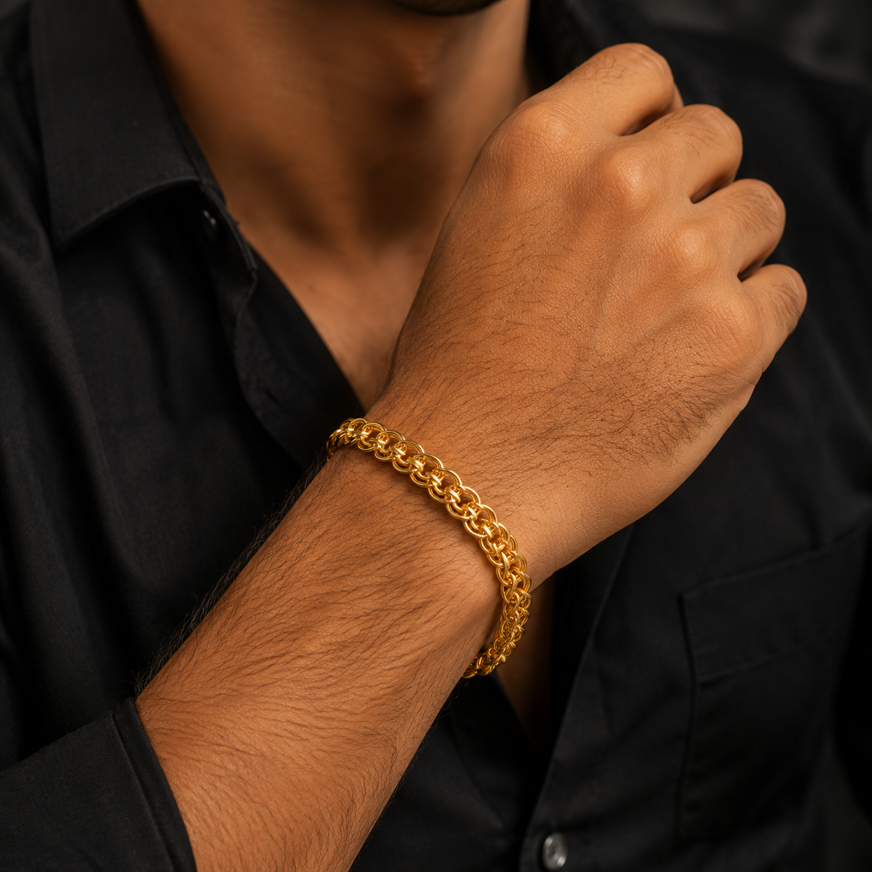 Designer Gold Bracelet Men Water-Resistant Anti-Tarnish India