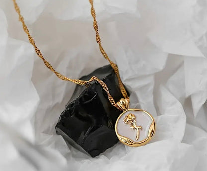 Belle Rose Necklace Gold Plated, Waterproof and Anti-Tarnish.