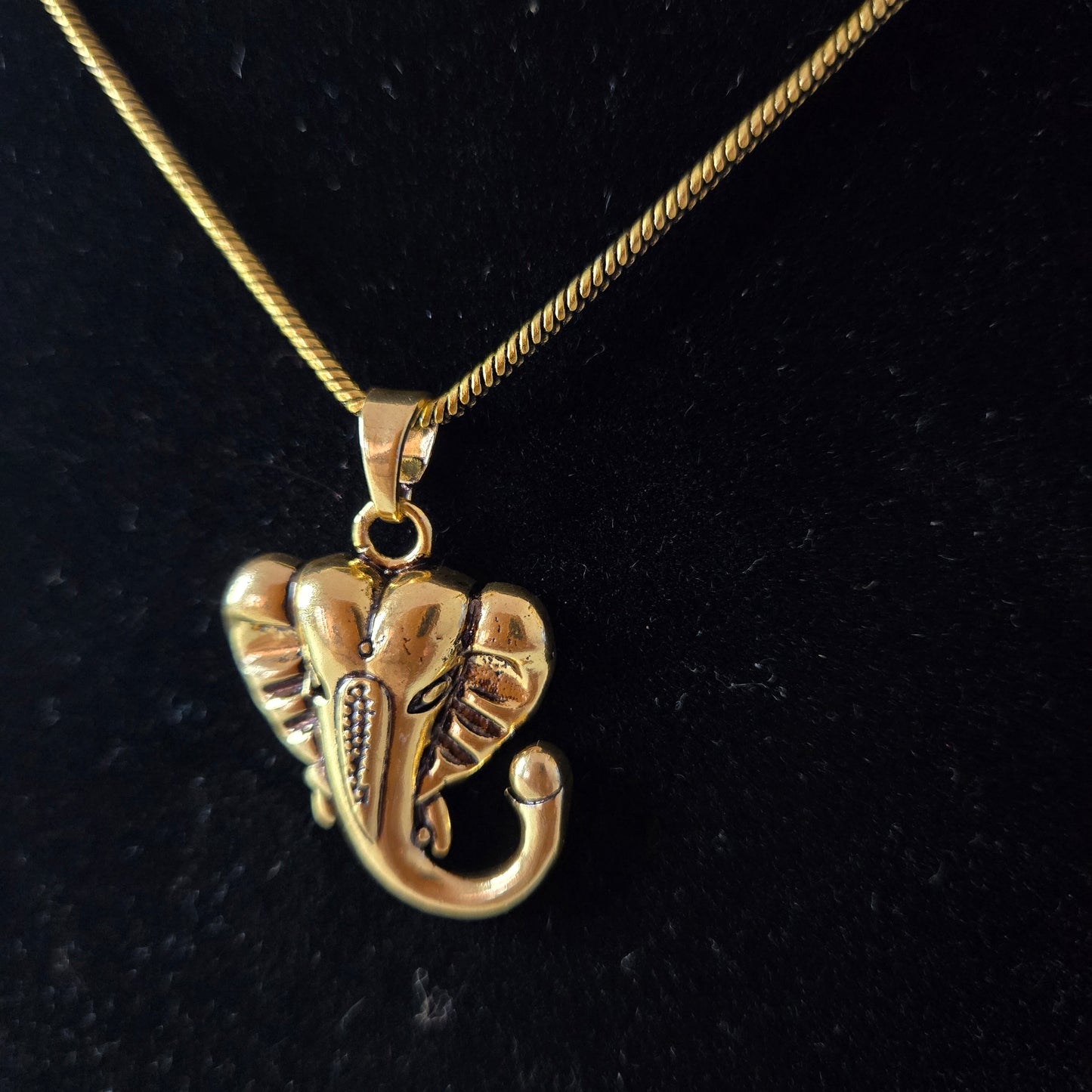Ganesh Ji Pendant with Chain
